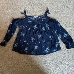 American Eagle Long Sleeve